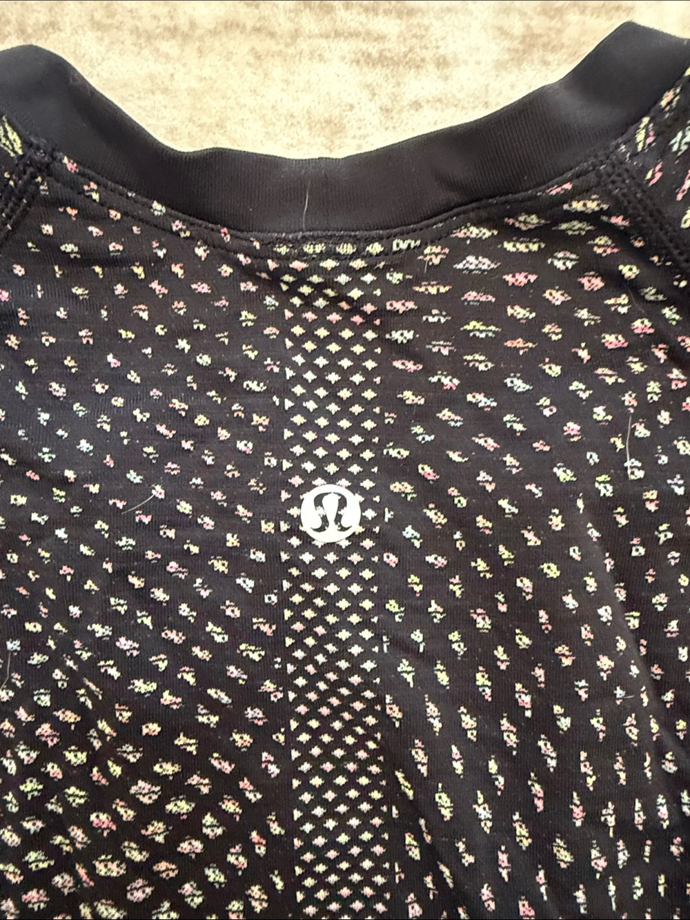 Lululemon Swiftly Tech Short Sleeve Running Top Black Multicolor Women’s Size 8 - Picture 4 of 5